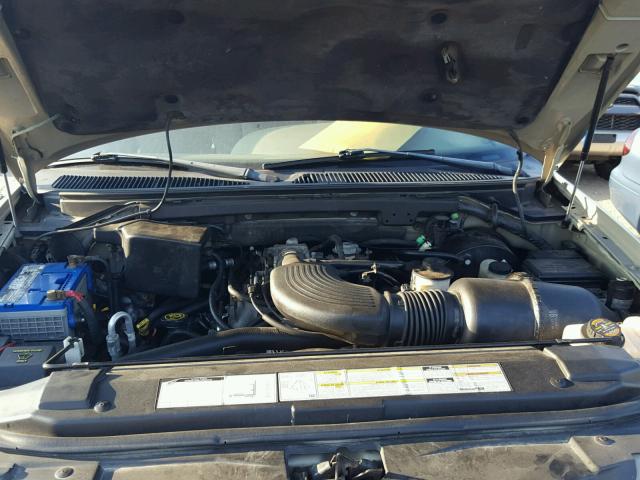 5LMPU28L6WLJ39272 - 1998 LINCOLN NAVIGATOR TAN photo 7