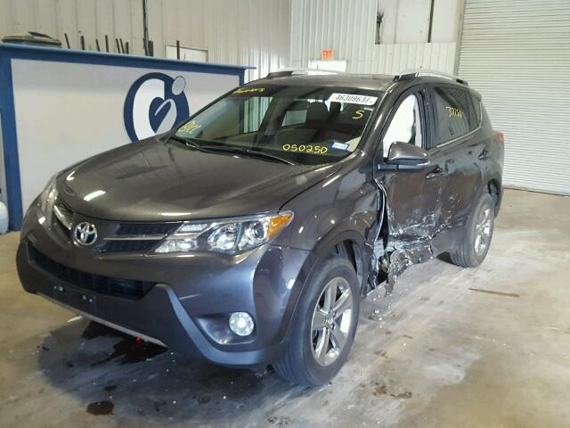 JTMWFREV1FJ050250 - 2015 TOYOTA RAV4 XLE GRAY photo 2