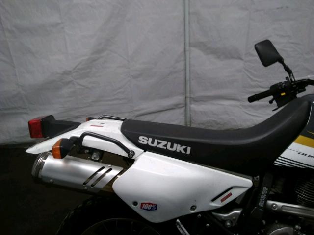 JS1SP46A5F2100789 - 2015 SUZUKI DR650 SE WHITE photo 6