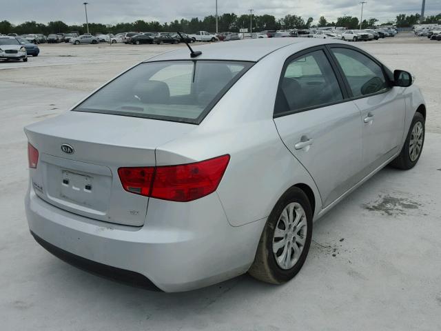 KNAFU4A26A5221559 - 2010 KIA FORTE EX GRAY photo 4