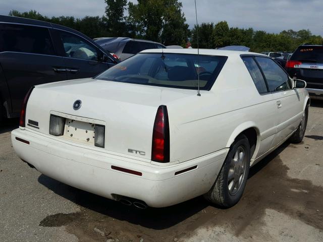 1G6ET1295XU613686 - 1999 CADILLAC ELDORADO T WHITE photo 4