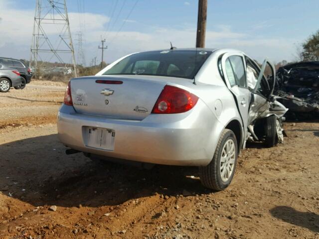 1G1AS58H097104670 - 2009 CHEVROLET COBALT SILVER photo 4