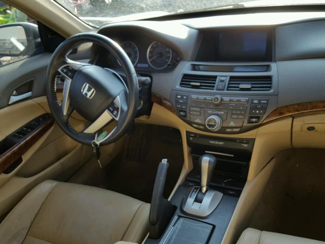 1HGCP368X8A083581 - 2008 HONDA ACCORD WHITE photo 9