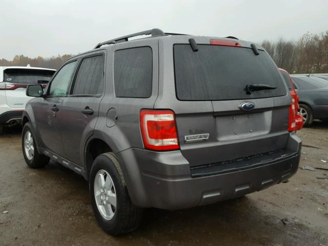 1FMCU03729KA43097 - 2009 FORD ESCAPE XLT GRAY photo 3