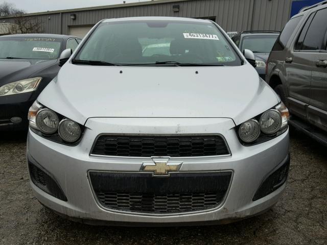 1G1JA6SG8D4207810 - 2013 CHEVROLET SONIC SILVER photo 9