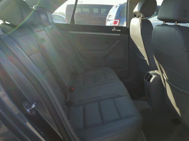 3VWSF71K46M740895 - 2006 VOLKSWAGEN JETTA 2.5 GRAY photo 6