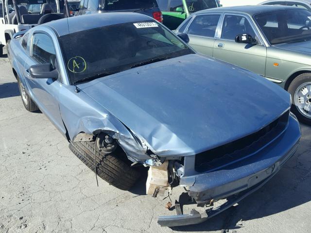1ZVFT80N255145382 - 2005 FORD MUSTANG BLUE photo 1