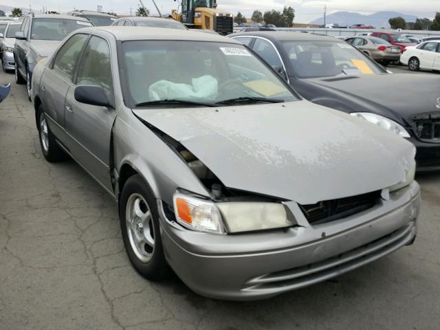 JT2BG22K210550390 - 2001 TOYOTA CAMRY CE TAN photo 1