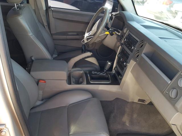 1J8HH48N08C163611 - 2008 JEEP COMMANDER Boz foto 5