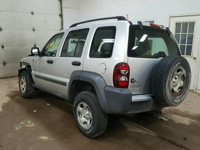 1J8GL48K86W195797 - 2006 JEEP LIBERTY SP SILVER photo 3