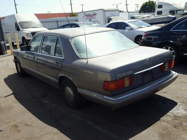 WDBCA39D0GA219688 - 1986 MERCEDES-BENZ 560 SEL GRAY photo 3