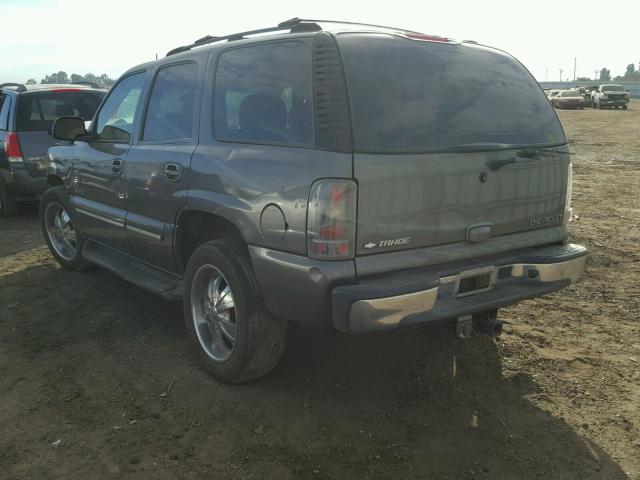 1GNEC13T72R286413 - 2002 CHEVROLET TAHOE C150 GRAY photo 3