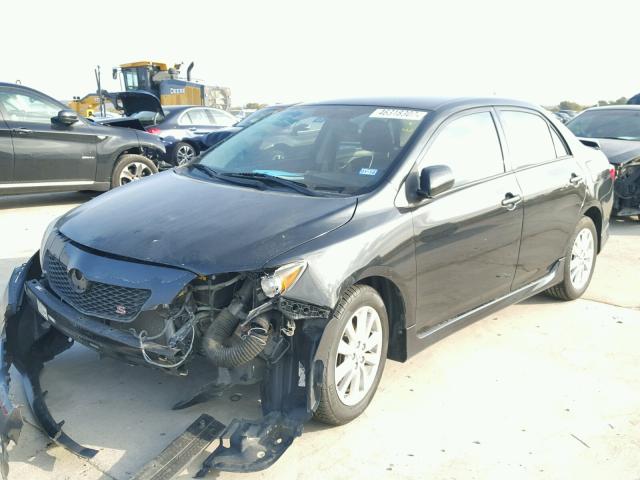 2T1BU4EE0AC533028 - 2010 TOYOTA COROLLA BA BLACK photo 2