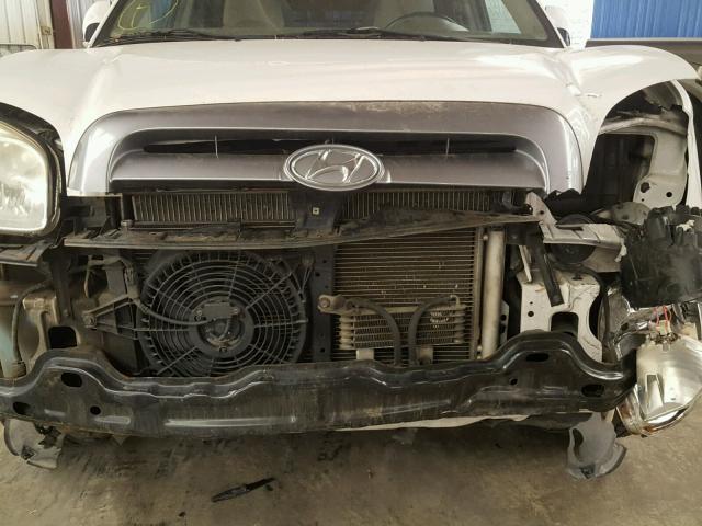 KM8SC13D35U877954 - 2005 HYUNDAI SANTA FE WHITE photo 9