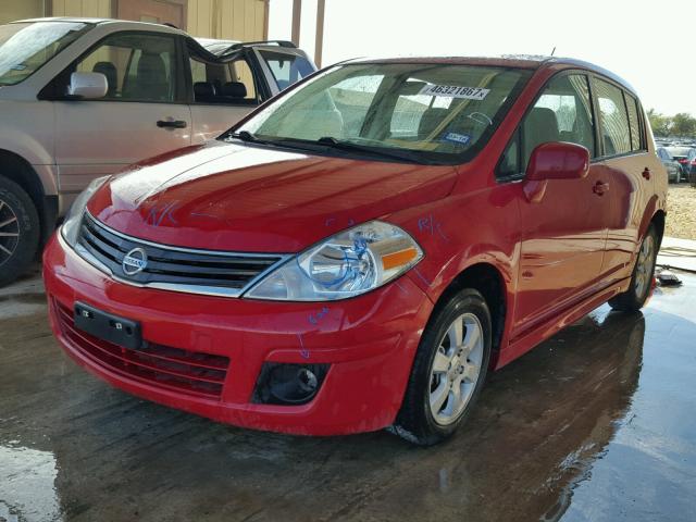 3N1BC1CP1BL486874 - 2011 NISSAN VERSA S RED photo 2