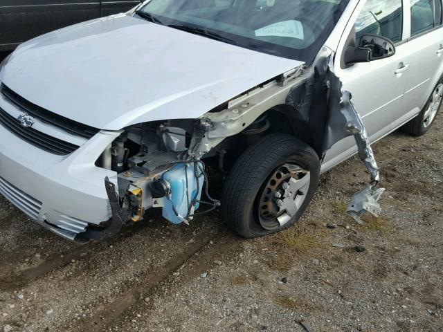 1G1AL55F677162196 - 2007 CHEVROLET COBALT LT SILVER photo 9