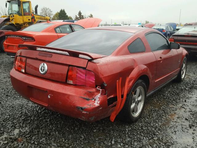 1ZVFT80N965212741 - 2006 FORD MUSTANG RED photo 4