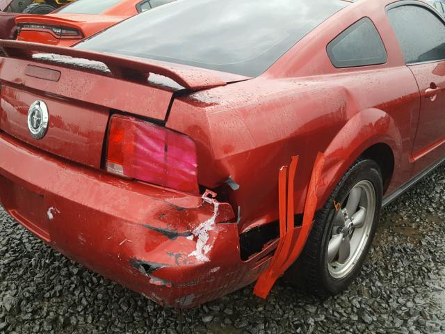 1ZVFT80N965212741 - 2006 FORD MUSTANG RED photo 9