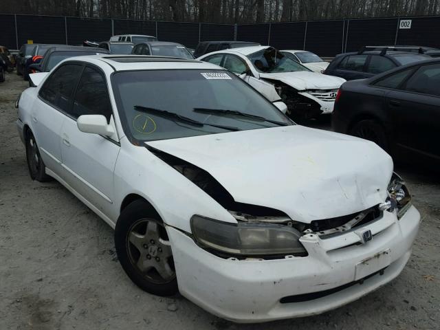 1HGCG1655WA016006 - 1998 HONDA ACCORD EX WHITE photo 1