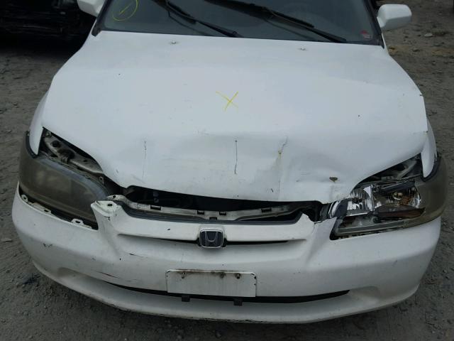 1HGCG1655WA016006 - 1998 HONDA ACCORD EX WHITE photo 7