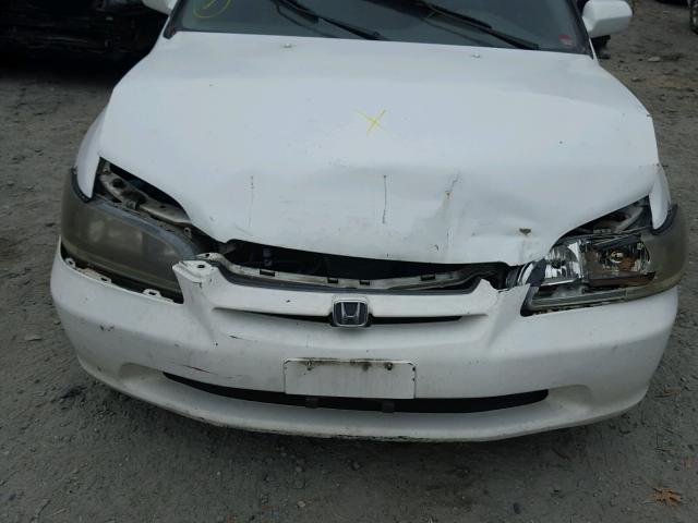 1HGCG1655WA016006 - 1998 HONDA ACCORD EX WHITE photo 9