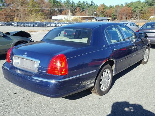 2LNHM82VX9X602235 - 2009 LINCOLN TOWN CAR S BLUE photo 4