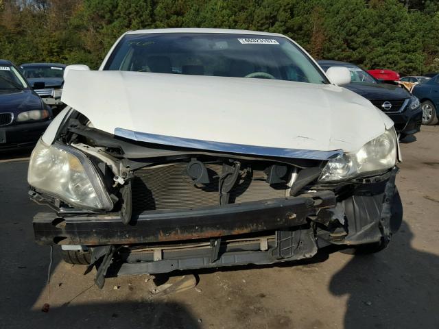 4T1BK36B35U001801 - 2005 TOYOTA AVALON XL WHITE photo 9