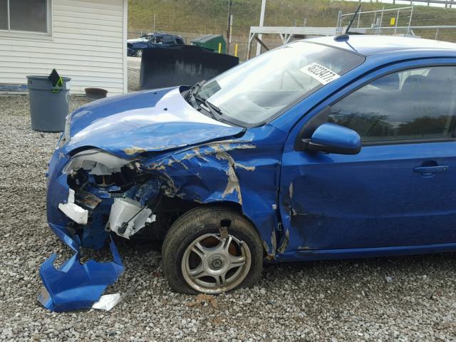 KL1TD56E69B630955 - 2009 CHEVROLET AVEO LS BLUE photo 9