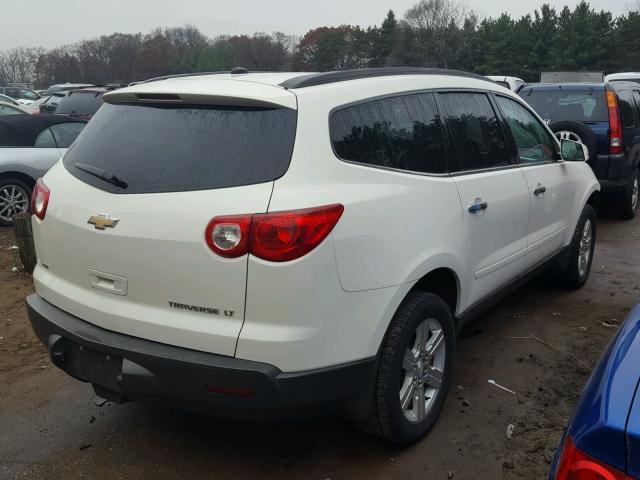 1GNLVFED0AJ240875 - 2010 CHEVROLET TRAVERSE L WHITE photo 4