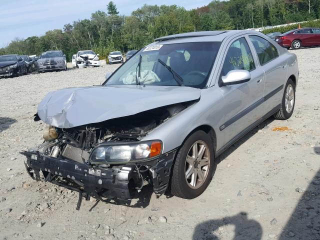 YV1RS61T632245384 - 2003 VOLVO S60 SILVER photo 2