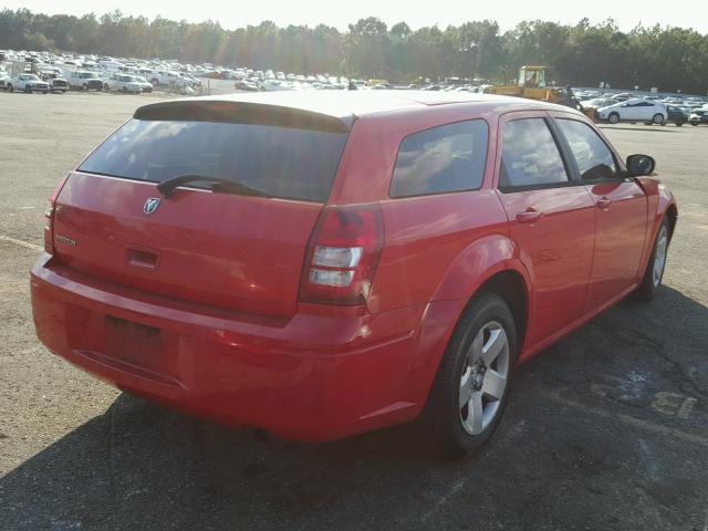 2D4FV47T38H148303 - 2008 DODGE MAGNUM RED photo 4