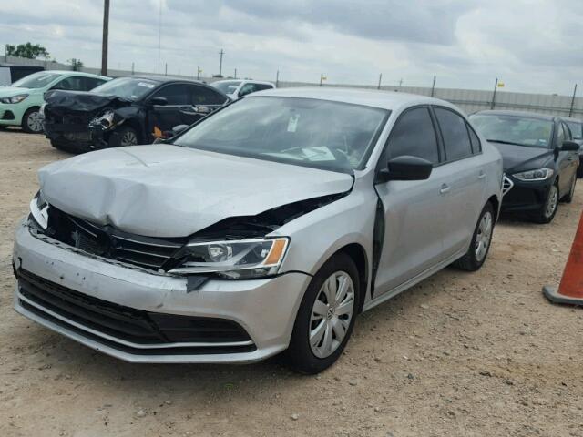 3VW2K7AJXFM413338 - 2015 VOLKSWAGEN JETTA BASE SILVER photo 2