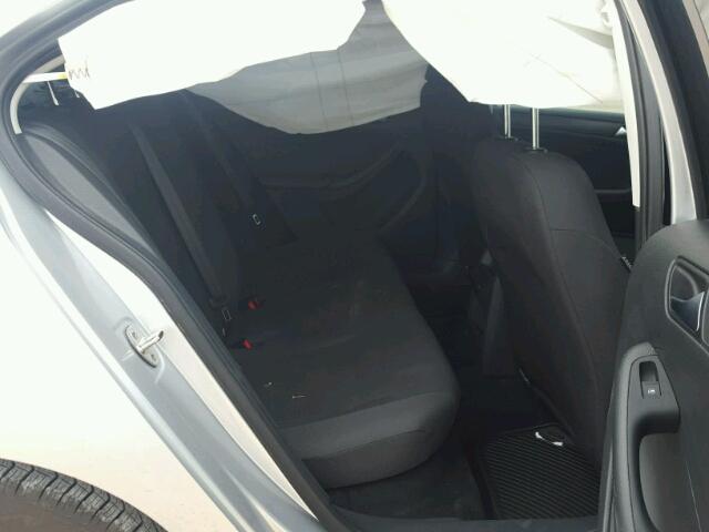 3VW2K7AJXFM413338 - 2015 VOLKSWAGEN JETTA BASE SILVER photo 6