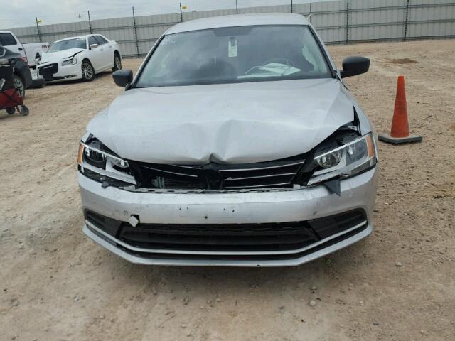 3VW2K7AJXFM413338 - 2015 VOLKSWAGEN JETTA BASE SILVER photo 9