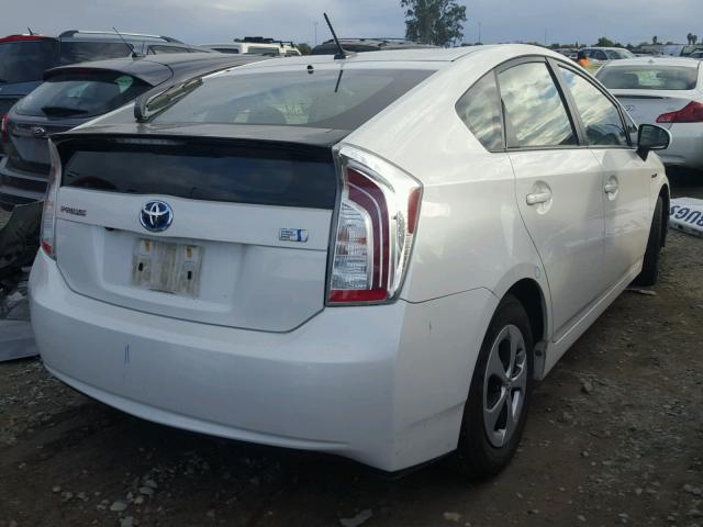 JTDKN3DUXE0367391 - 2014 TOYOTA PRIUS WHITE photo 4