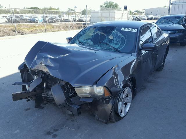 2C3CDXBG3DH638608 - 2013 DODGE CHARGER SE BLACK photo 2