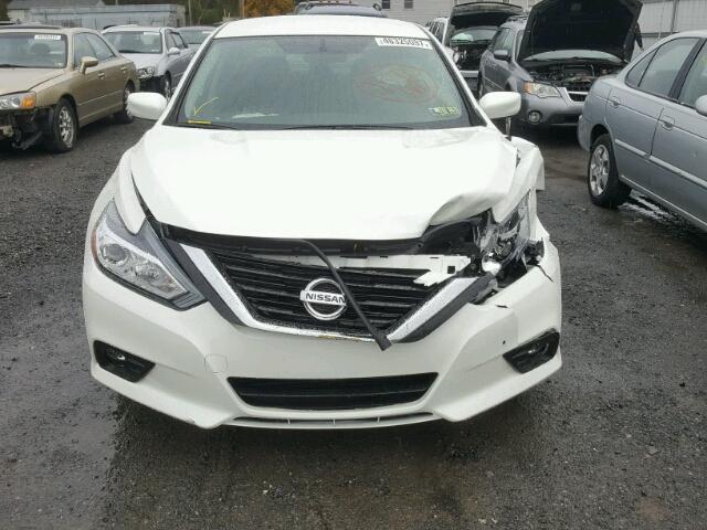 1N4AL3AP9HC489720 - 2017 NISSAN ALTIMA 2.5 WHITE photo 9