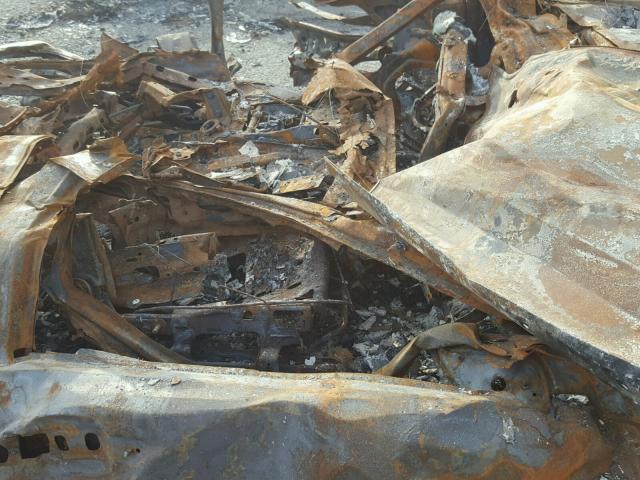 1GYEC63T94R195517 - 2004 CADILLAC ESCALADE L BURN photo 5