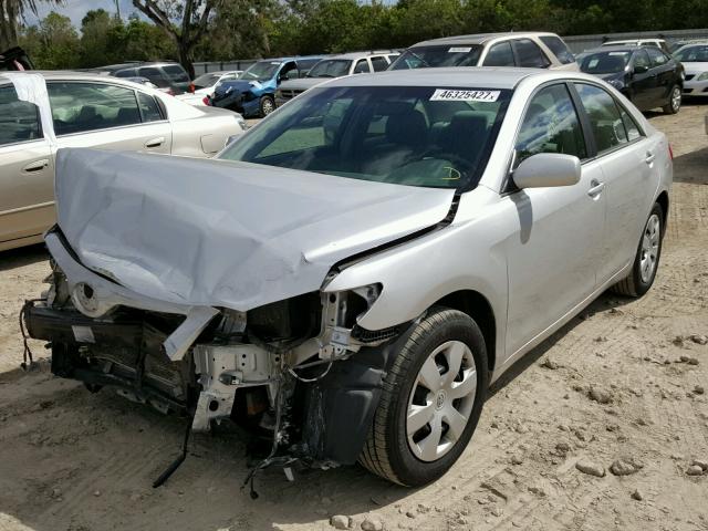 4T4BE46K79R093617 - 2009 TOYOTA CAMRY BASE SILVER photo 2