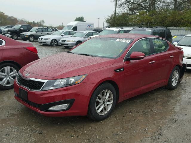 5XXGM4A75CG039319 - 2012 KIA OPTIMA LX BURGUNDY photo 2