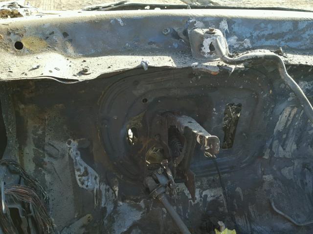 1GNKRLED8BJ225427 - 2011 CHEVROLET TRAVERSE L BURN photo 8