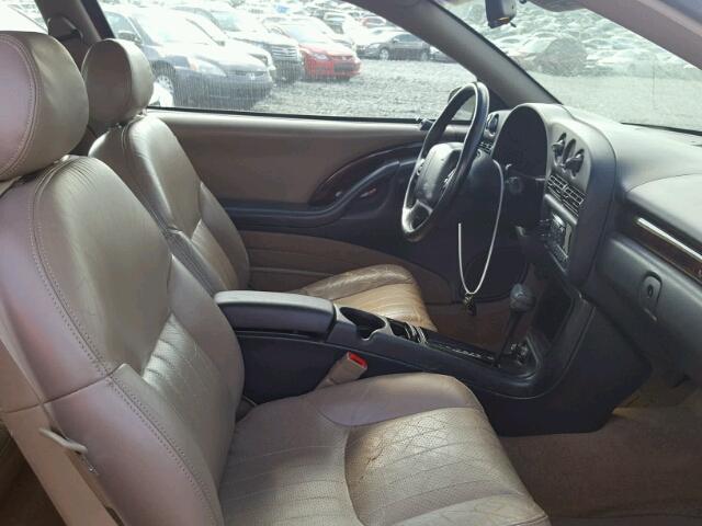 2G1WX12K5W9117185 - 1998 CHEVROLET MONTE CARL წითელი ფოტო 5