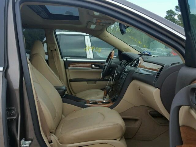 5GAKRBED8BJ342641 - 2011 BUICK ENCLAVE CX BROWN photo 5