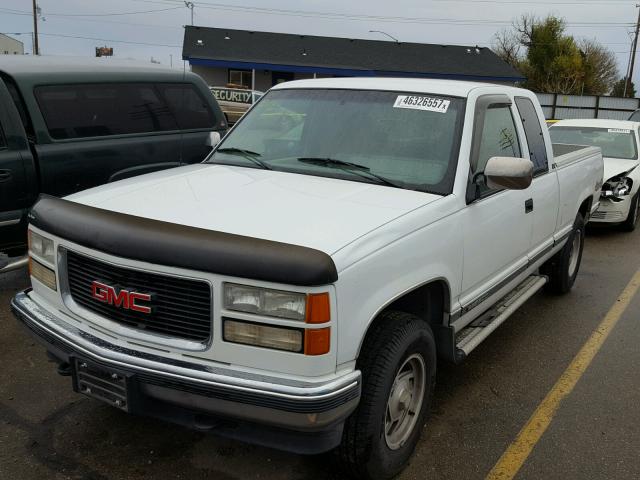 2GTFK29K7R1585262 - 1994 GMC SIERRA K25 WHITE photo 2