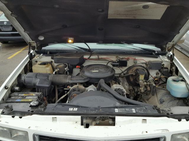 2GTFK29K7R1585262 - 1994 GMC SIERRA K25 WHITE photo 7