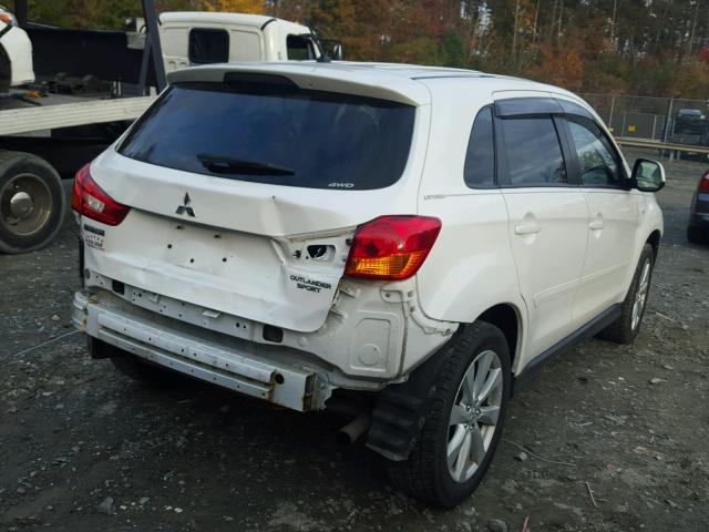 4A4AR3AU9EE019159 - 2014 MITSUBISHI OUTLANDER WHITE photo 4