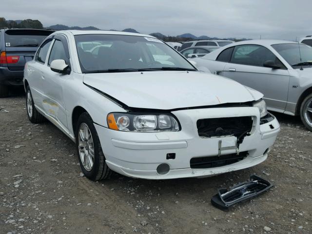 YV1RH592382680360 - 2008 VOLVO S60 2.5T WHITE photo 1