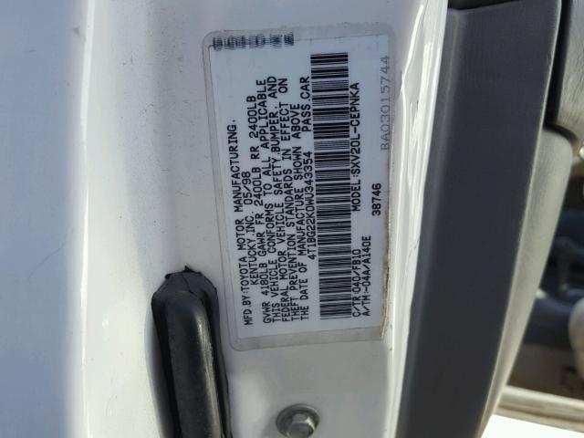 4T1BG22K0WU343354 - 1998 TOYOTA CAMRY CE WHITE photo 10