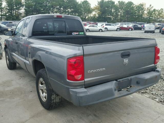 1D7HE22K95S148437 - 2005 DODGE DAKOTA GRAY photo 3