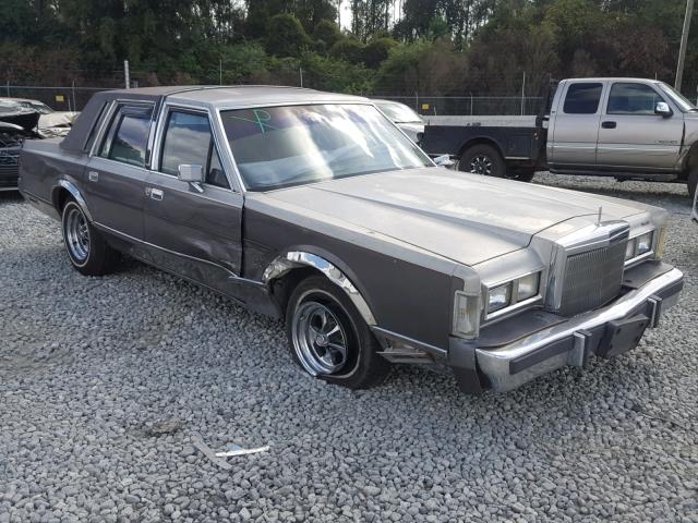 1LNBM81F4JY685309 - 1988 LINCOLN TOWN CAR GRAY photo 1